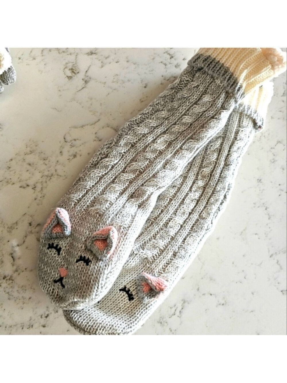 💥4 for $25💥 Fuzzy lounge socks